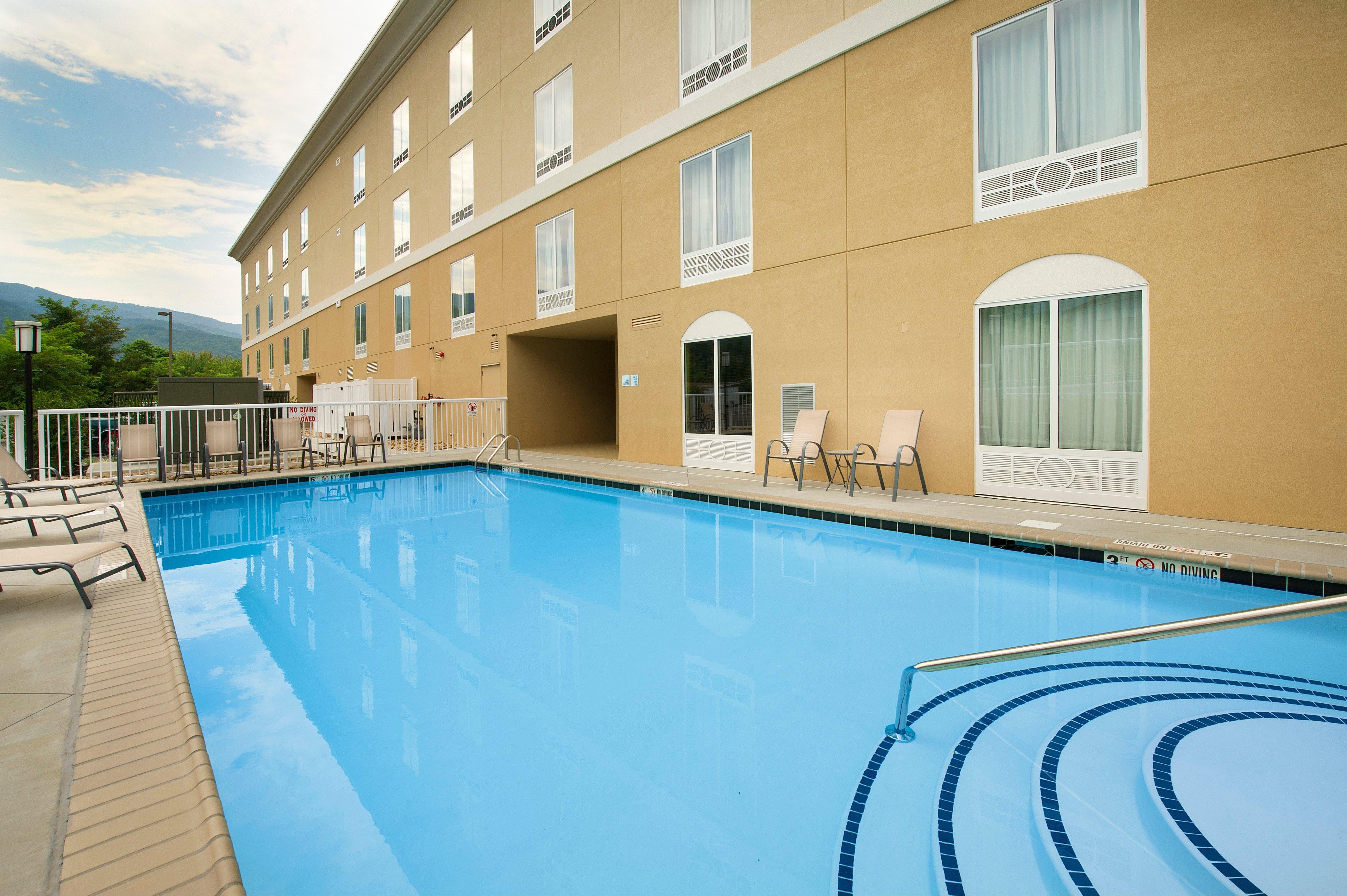 Holiday Inn Express & Suites Caryville By Ihg Eksteriør billede