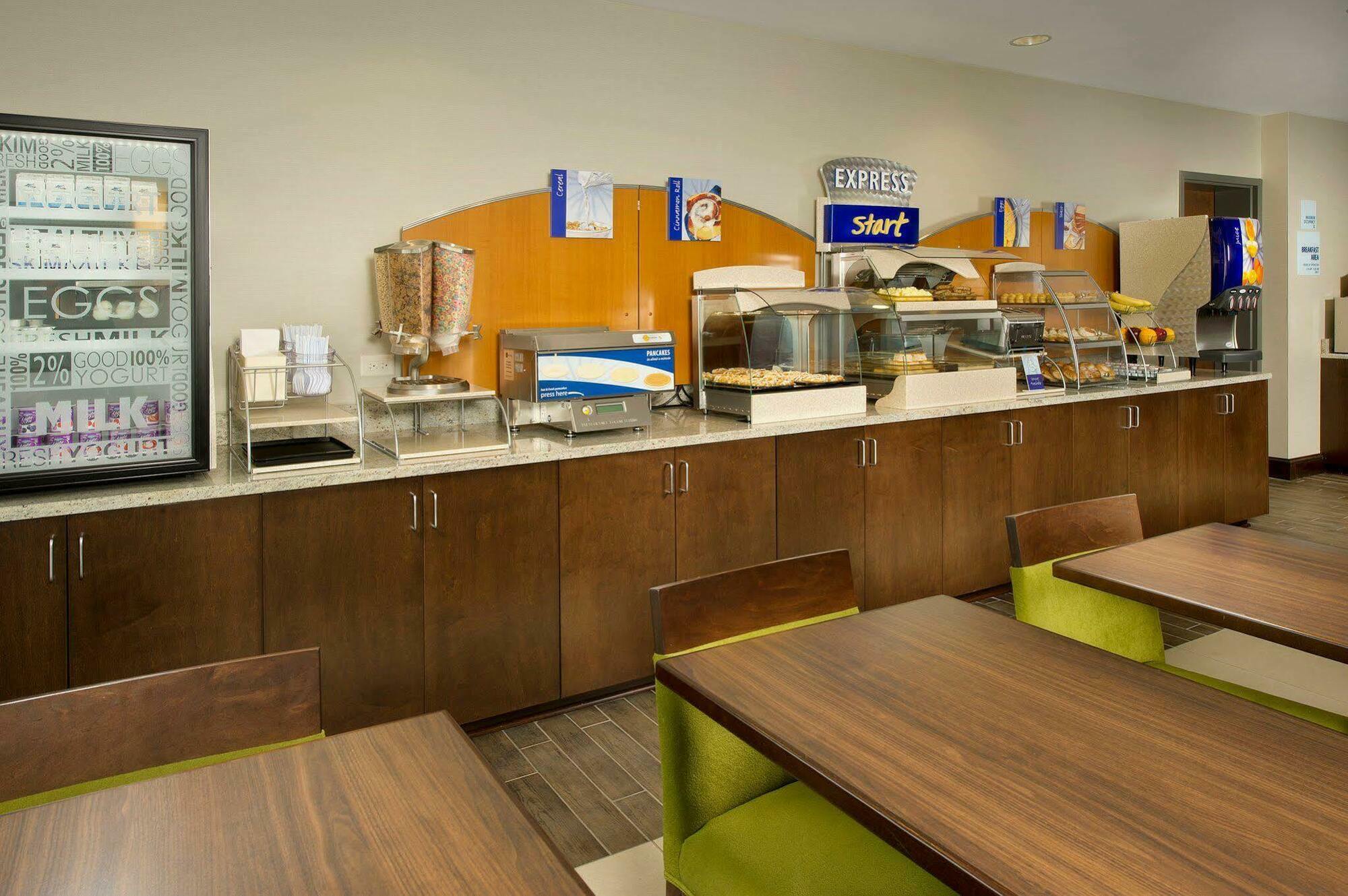 Holiday Inn Express & Suites Caryville By Ihg Eksteriør billede